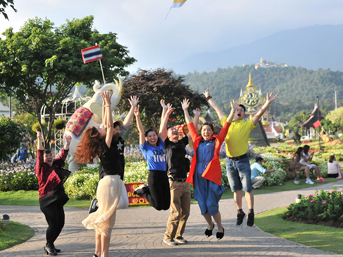 De wonderen van Thailand verkennen: het avontuur van ons team in vertrouwde outdoorschoenen